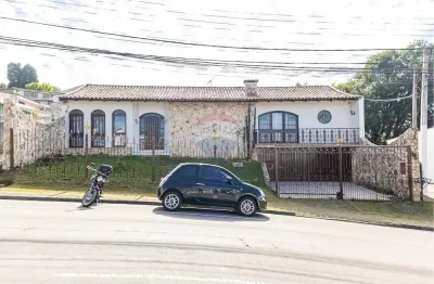 Casa para alugar na Rua Doutor Roberto Barrozo, 1510, Centro Cívico, Curitiba