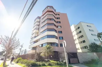 Apartamento com 3 quartos, sendo 1 suite e 2 vagas no juvevê.