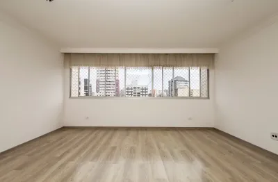 Apartamento com 3 quartos, sendo 1 suíte, com 2 vagas no água verde