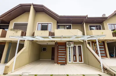 Sobrado triplex com 140 mt , 3 quartos, 1 suíte, em condomínio fechado no pilarzinho ao lado do são lourenço- curitiba- pr