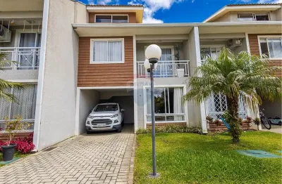 Triplex em condominio, com 122 m², 1 suíte, 2 vagas  no Bairro Santa Felicidade - Curitiba