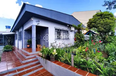 Casa com 5 quartos à venda no Parque São Paulo, Cascavel 