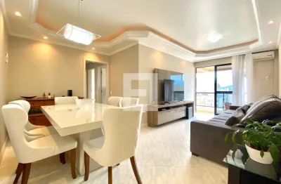 Estreito - apartamento semimobiliado com 03 dormitórios no apartamento semimobiliado com 03 dormitórios