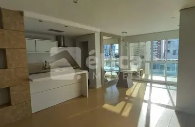 Excelente oportunidade na vila operária em itajaí, apartamento de 3 dormitórios.