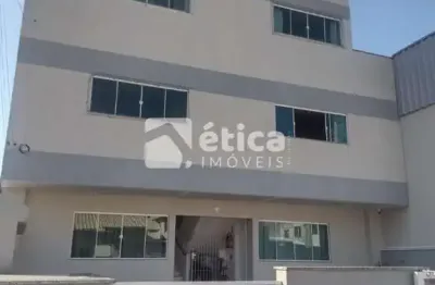 Apartamento de 02 dormitórios e  01 vaga de garagem no bairro fazendinha .