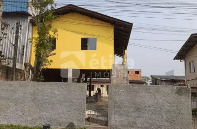 Casa com edícula e terreno grande à venda no bairro cordeiros, itajaí  imperdível