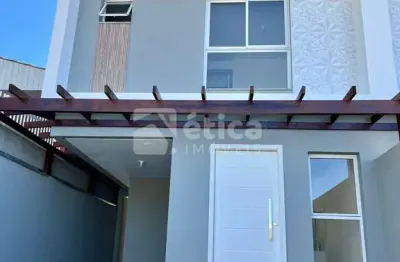 Geminado novo à venda no bairro espinheiros, com 03 dormitórios, sendo 02 suítes