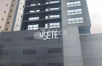 Loft mobiliado no centro de itajaí com garagem e lazer completo