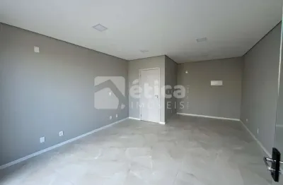 Sala Comercial para locação, na rua Reinaldo Schmithausen Cordeiros, ITAJAI - SC