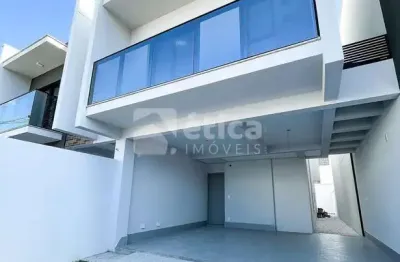 Empreendimento com fino acabamento , e que retrata a arquitetura moderna.