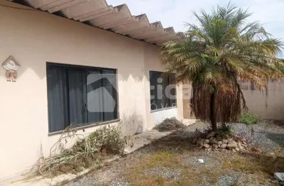 Casa bem localizada no bairro são judas próxima a rua indaial uma das principal