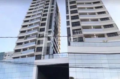 Apartamento diferenciado com piscina privativa e totalmente mobiliado