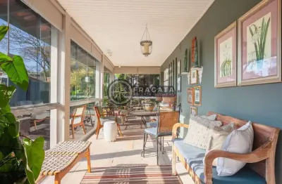 Casa com 4 quartos à venda na Rua Itajaçu, --, Pacaembu, São Paulo por R$ 6.400.000