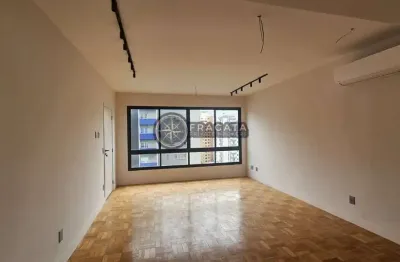 Apartamento com 3 quartos à venda na Rua Clodomiro Amazonas, --, Vila Nova Conceição, São Paulo por R$ 1.570.000