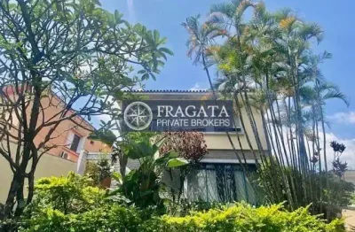 Casa com 4 quartos à venda na Rua Flávio Queirós Morais, --, Pacaembu, São Paulo por R$ 2.872.000