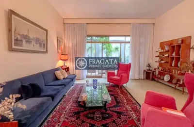 Casa com 3 quartos à venda na Rua Itabaquara, --, Pacaembu, São Paulo por R$ 4.250.000