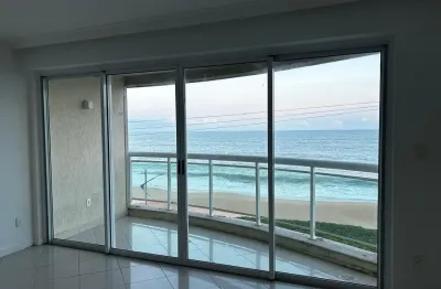 Excelente apartamento com 03 quartos frente ao mar na praia campista