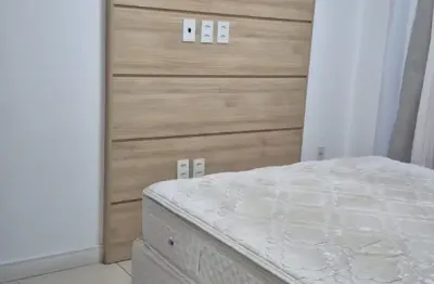 Apartamento mobiliado com 03 quartos  em excelente localização
