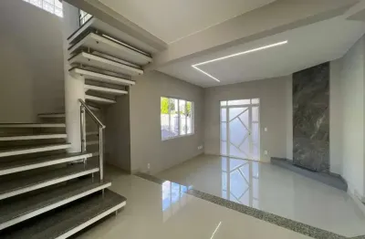 Casa com 6 quartos à venda no Amizade, Jaraguá do Sul 
