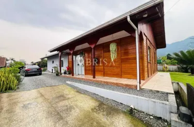 Casa com 4 quartos à venda na Vila Lalau, Jaraguá do Sul 