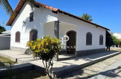 Casa com 2 quartos, suíte e piscina  à venda, 180 m² por r$ 720.000 - itaipuaçu - maricá/rj