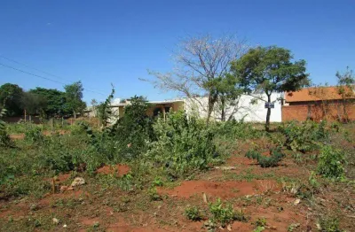 Terreno à venda no jardim lagoa dourada em campo grande/ms medindo 410,91 m² sito a rua ximburê a 50 metros da rua tucunaré (linha de ônibus) - troco