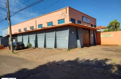 Salão comercial de esquina à venda na vila bandeirantes com 278,75m²