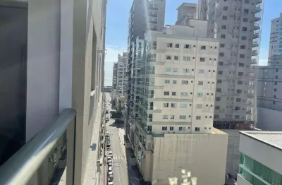 Apartamento com 3 quartos à venda na Rua 242, Meia Praia, Itapema
