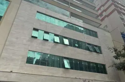 Apartamento com 3 quartos à venda na Rua 250, Meia Praia, Itapema