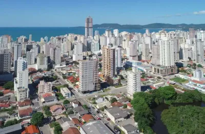 Apartamento com 3 quartos à venda na Rua 290, Meia Praia, Itapema