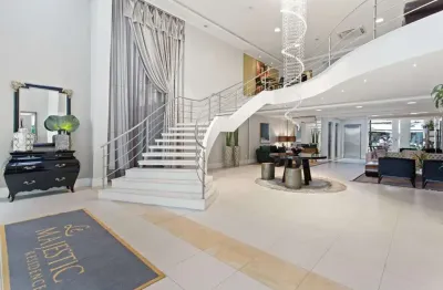 Apartamento à venda em balneário camboriú, centro, com 3 quartos, 136m²