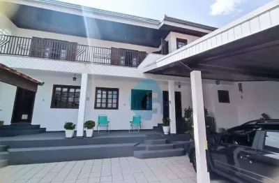 Sobrado com 3 dormitórios à venda, 256 m² por r$ 1.350.000,00 - barreirinha - curitiba/pr