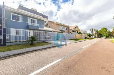 Sobrado com 3 dormitórios à venda, 172 m² por R$ 780.000 - Cruzeiro - São José dos Pinhais/PR