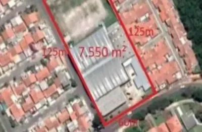 Terreno/Barracão, 7.550 m² no Santa Cândida em Curitiba-PR