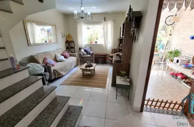 Sobrado 04 c/suíte, ótimo espaço nos fundos e frente, no santa cândida/boa vista em curitiba pr