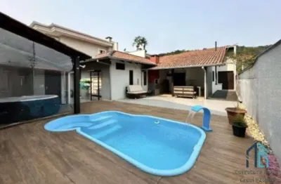 Casa (estuda permuta e financiamento) piscina, 03 quartos c/suíte, em piraberaba joinville sc