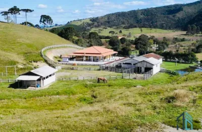 Sítio com açude, cachoeira, área verde e vista para a natureza, serra catarinense em bom retiro sc
