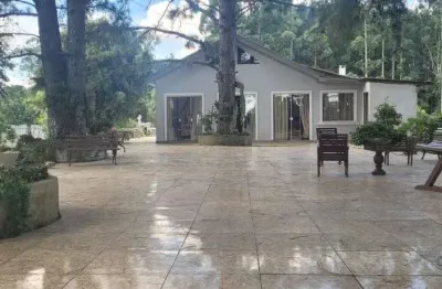 Chácara linda com 3 casas a venda 9.000m2, bem localizada em contenda - pr