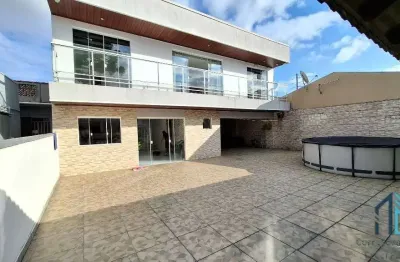 Casa, terreno com duas casas, 05 quartos c/suíte, área gourmet, no capão raso em curitiba pr
