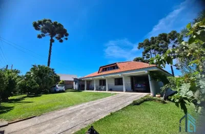 Casa semi mobiliada, 04 quartos c/suíte, área de lazer, em fazenda rio grande pr
