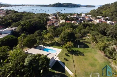 Sítio lindo, com uma bela cachoeira, com cabanas e casa, em governador celso ramos - sc