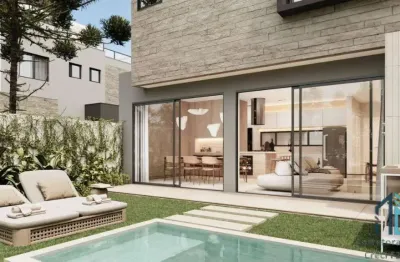 Casa em condomínio, 03 suítes sendo uma master, closet, ático, no bacacheri em curitiba pr