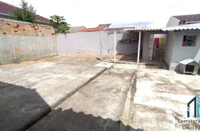 Casa linda com terreno amplo nos fundos, 03 quartos, ático, Campo Pequeno em Colombo PR