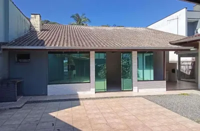Casa com 2 quartos à venda na Rua Castro Alves, 605, Saguaçu, Joinville