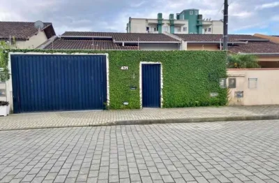 Casa com 3 quartos à venda na Rua Antônio Bischof, 431, Vila Nova, Joinville