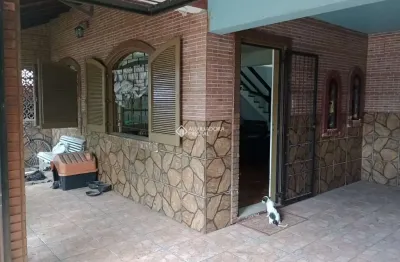 Casa com 4 quartos à venda na rua onze de junho, 39, niterói, canoas, 233 m2 por r$ 690.000