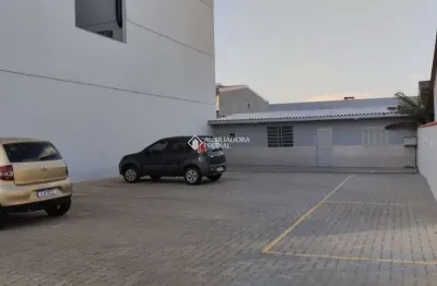Casa comercial para alugar na rua república, 1985, mato grande, canoas, 50 m2 por r$ 1.290