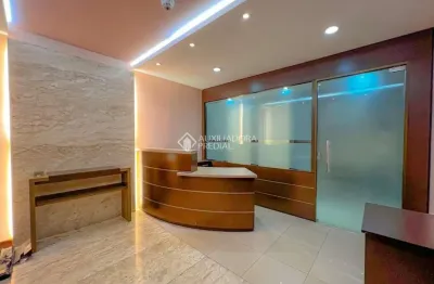 Sala comercial à venda na rua frei orlando, 33, centro, canoas, 66 m2 por r$ 490.000