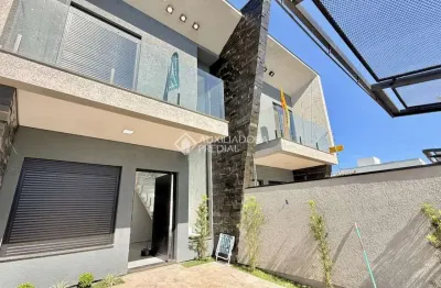 Casa com 3 quartos à venda na rua luis alberto ribeiro de castro, 141, estância velha, canoas, 128 m2 por r$ 850.000