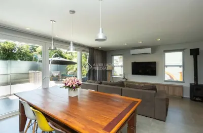 Casa com 3 quartos à venda na rua trento, 50, estância velha, canoas, 207 m2 por r$ 1.889.000
